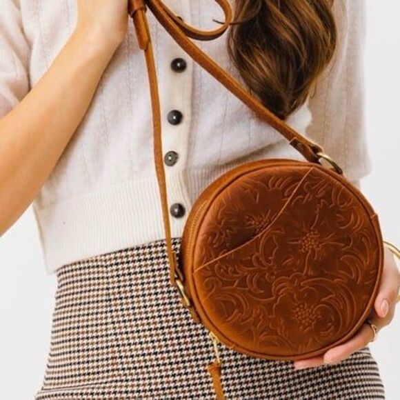 Leather Crossbody Purse Portland Leather in Meadow “Circle Crossbody” NEW - Picture 7 of 12